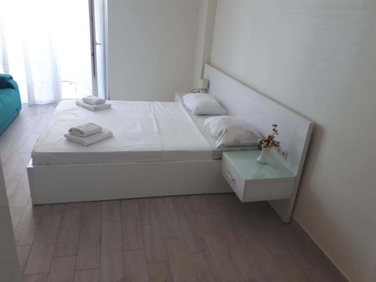 Aparthotel In Orbi Sea Towers Batumi Exterior photo